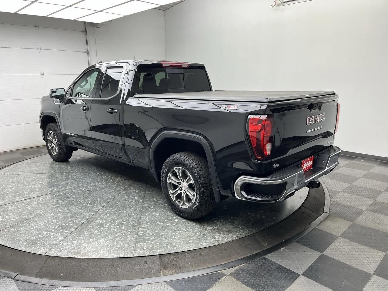 gmc sierra 1500 2025 1GTRUBED3SZ204082 image gmc sierra 1500 2025 1GTRUBED3SZ204082 image